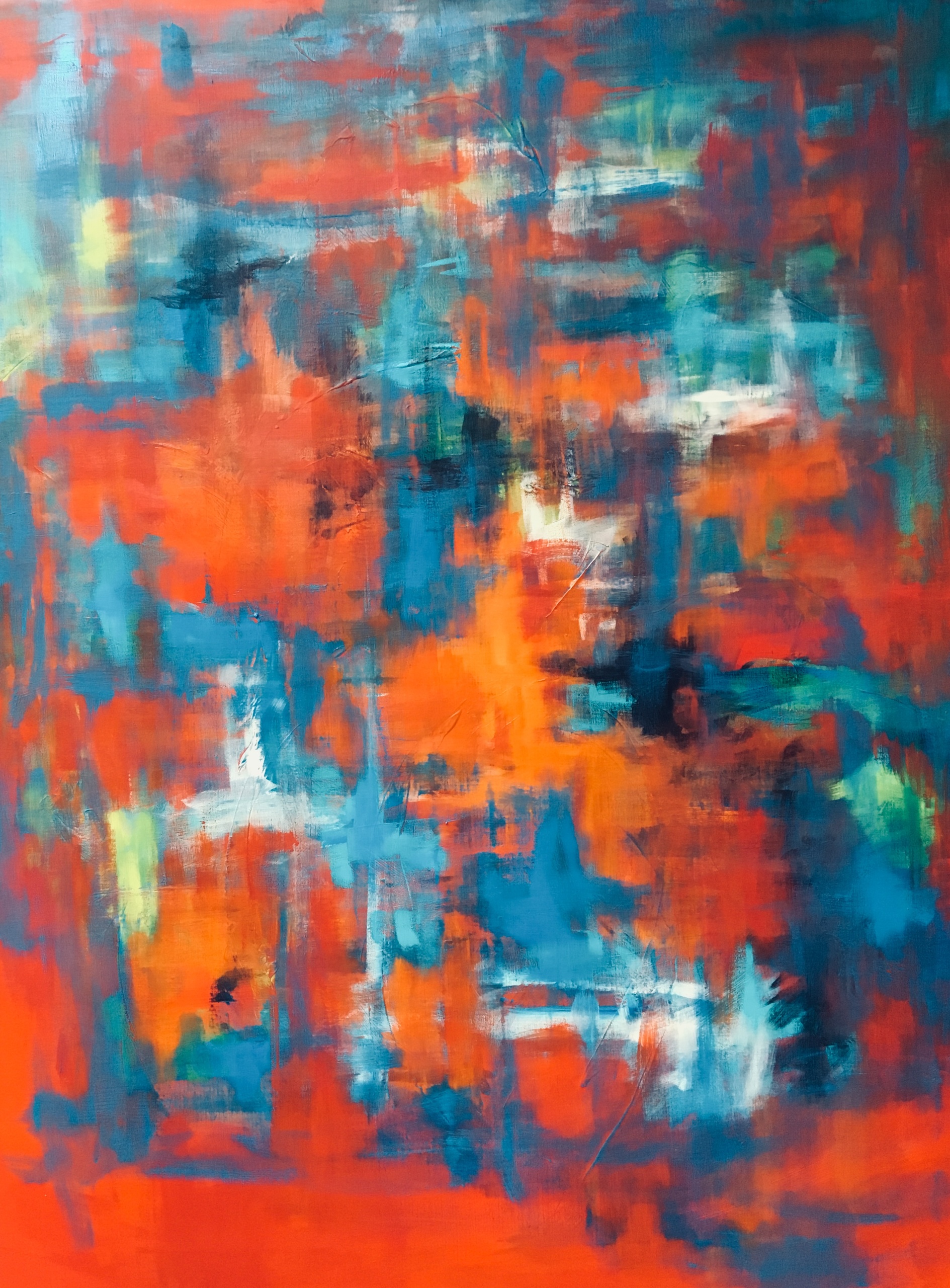 Abstrakt maleri hvor røde, orange, blå og hvide felter snor sig ind og ud af hinanden.